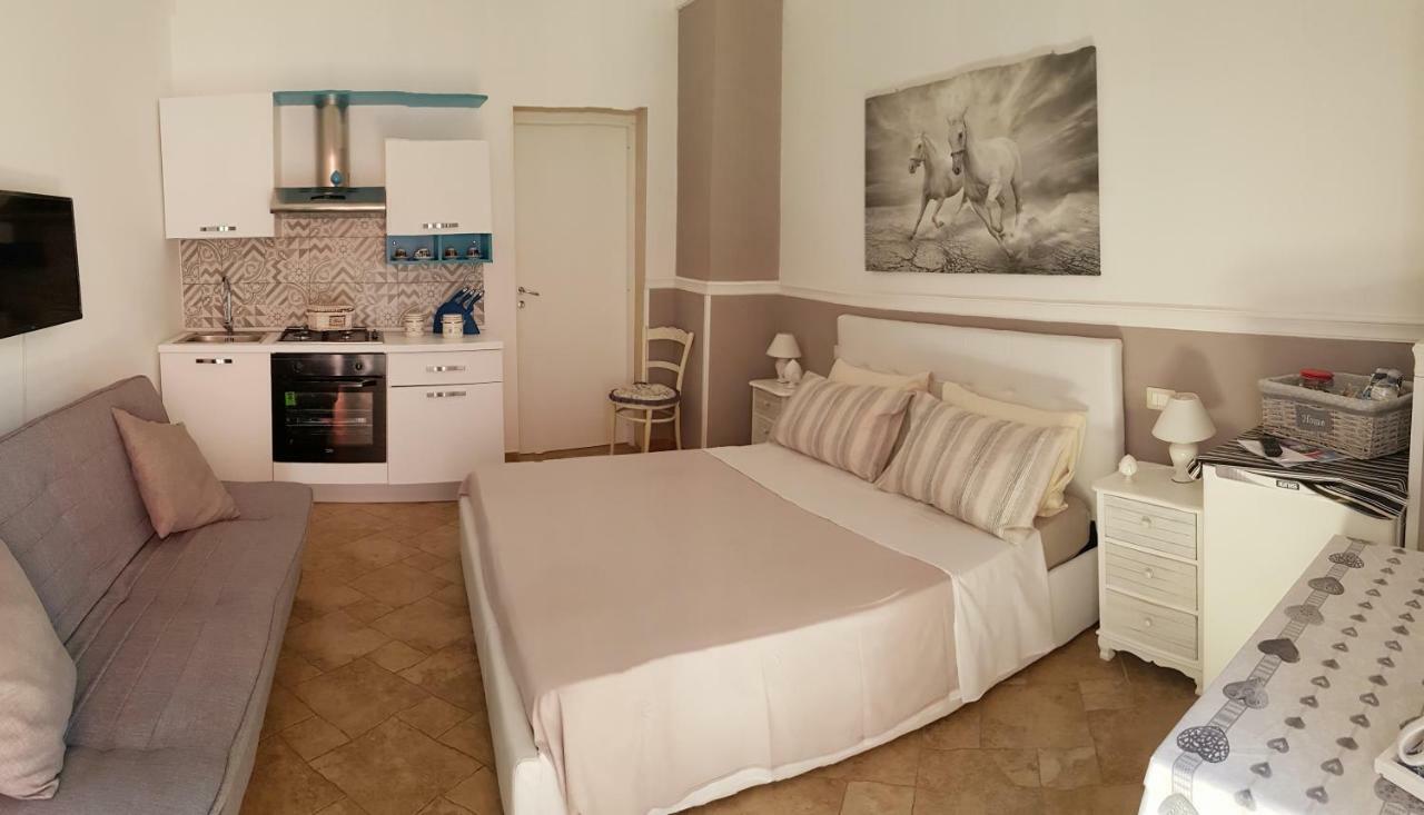 Il Casale Dei Principi Bed & Breakfast Lecce Bagian luar foto